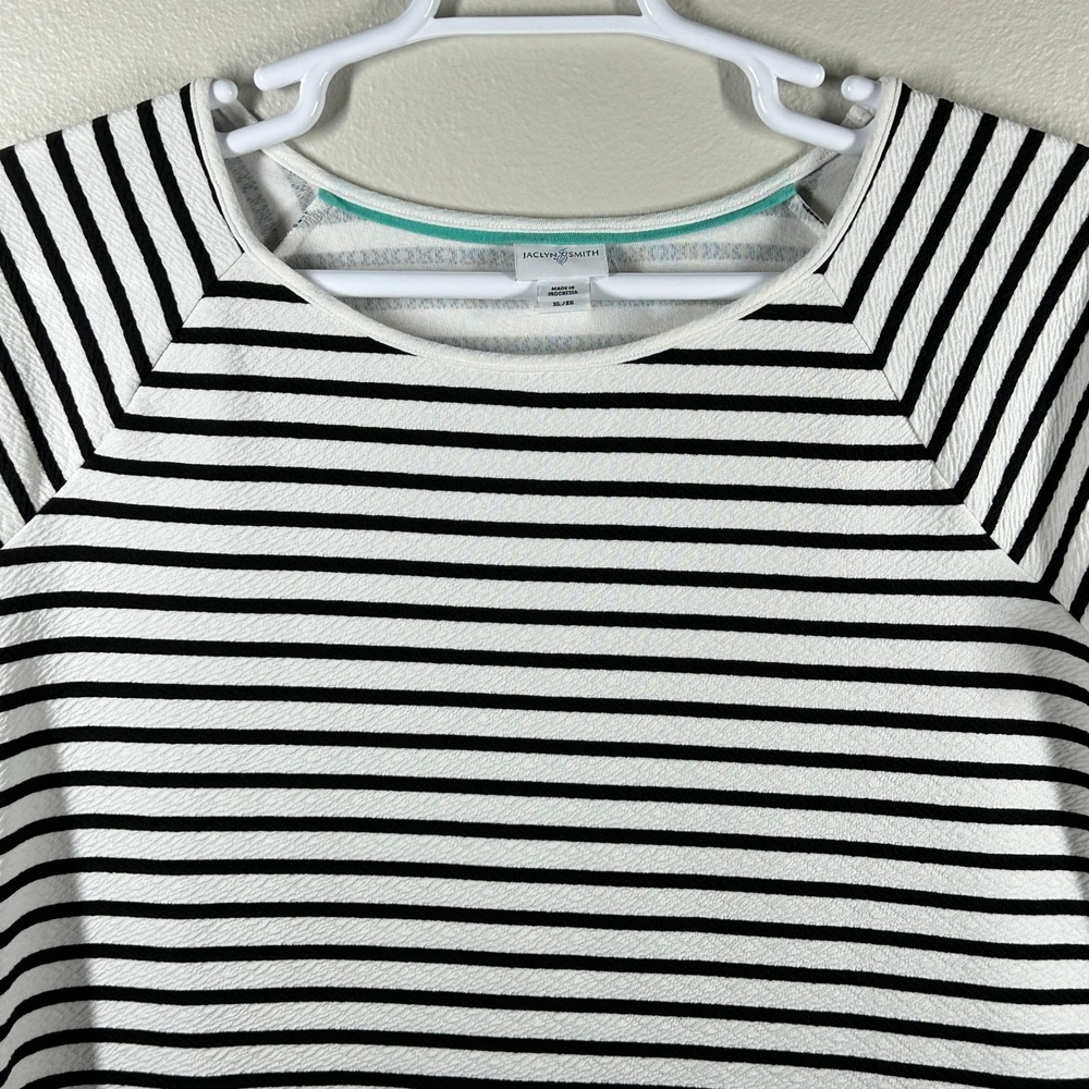 Jaclyn Smith Womens XL Black White Striped Textured Raglan Short Sleeve Top